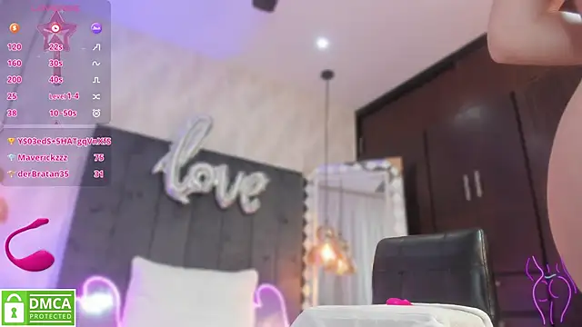 Snapshot of SHARONN____ chatting on 03/08/25, 10:00 SHARONN online show from 03/08/25, 10:00