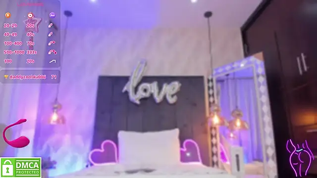 Snapshot of SHARONN____ chatting on 03/11/25, 07:15 SHARONN online show from 03/11/25, 07:15