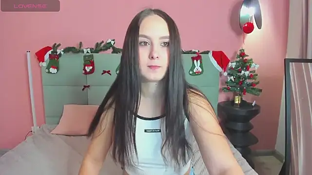 BeatriceReeves online show from 12/04/25, 01:04