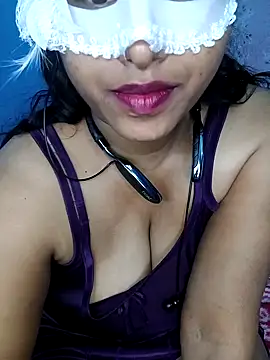 Snapshot of Sexy_Mona_Bhabhi chatting on 12/19/24, 06:45 Sexy Mona Bhabhi online show from 12/19/24, 06:45