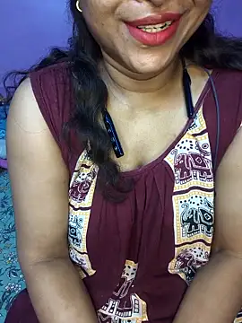 Snapshot of Sexy_Mona_Bhabhi chatting on 04/20/26, 08:10 Sexy Mona Bhabhi online show from 04/20/26, 08:10