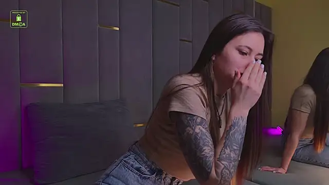 Snapshot of Ishtar_Divine chatting on 02/03/25, 02:02 Ishtar Divine online show from 02/03/25, 02:02