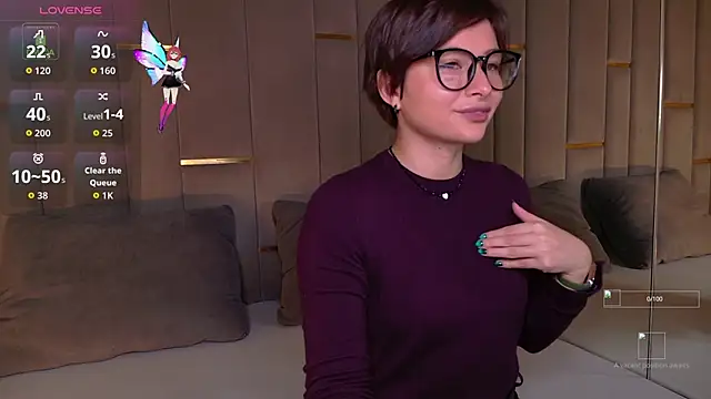 Ishtar Divine online show from 10/24/25, 10:22