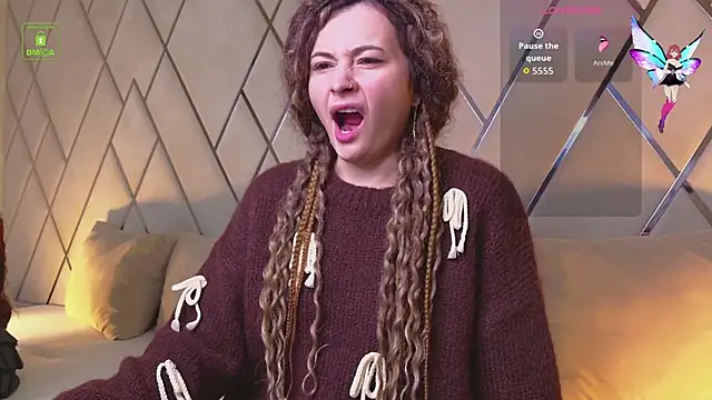 Snapshot of Ishtar_Divine chatting on 01/14/26, 04:40 Ishtar Divine online show from 01/14/26, 04:40