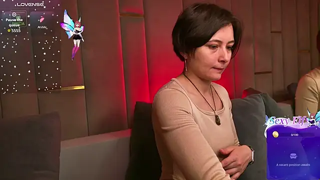 Snapshot of Ishtar_Divine chatting on 04/16/26, 04:35 Ishtar Divine online show from 04/16/26, 04:35