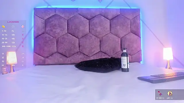 aggy castel online show from 02/06/25, 05:46