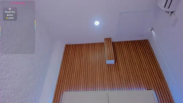 aggy castel online show from 01/13/26, 04:12