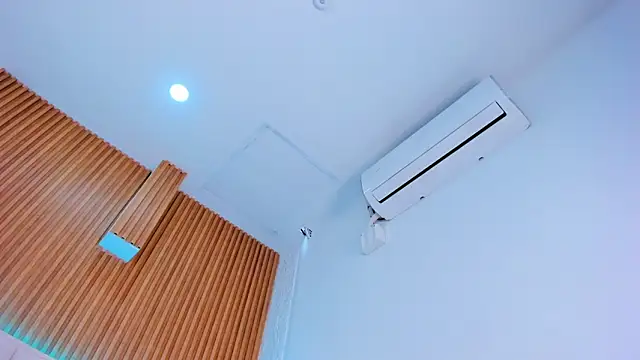 aggy castel online show from 02/01/26, 02:26