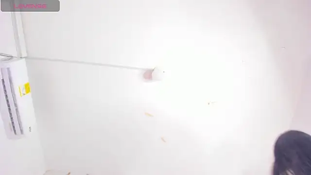 Snapshot of aggy_castel chatting on 04/10/26, 02:22 aggy castel online show from 04/10/26, 02:22