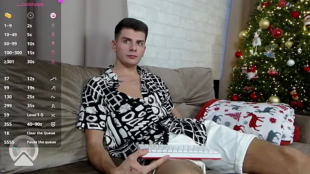 Snapshot of Walt_Enjoy chatting on 12/16/24, 01:22 Walt Enjoy online show from 12/16/24, 01:22