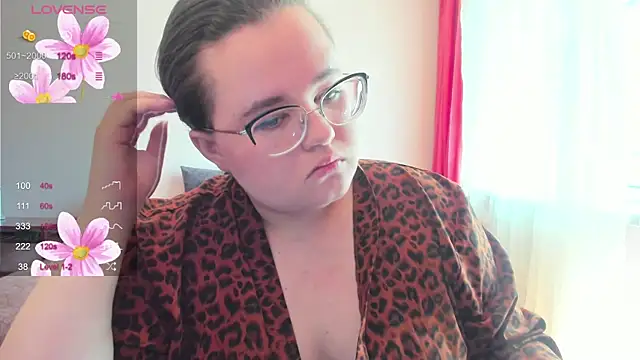 Snapshot of Jessica_Joy chatting on 05/12/26, 06:43 Jessica Joy online show from 05/12/26, 06:43
