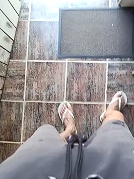 Snapshot of paubabando_ chatting on 01/13/25, 05:33 paubabando online show from 01/13/25, 05:33