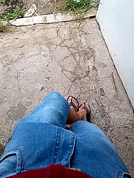 Snapshot of paubabando_ chatting on 03/13/25, 11:08 paubabando online show from 03/13/25, 11:08