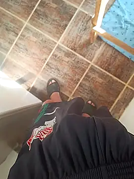 Snapshot of paubabando_ chatting on 03/22/25, 11:00 paubabando online show from 03/22/25, 11:00