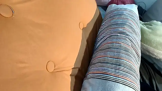 Weiwei5200 online show from 02/08/26, 11:30