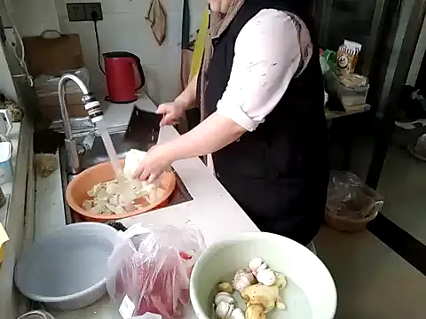 Weiwei5200 online show from 03/30/26, 07:20