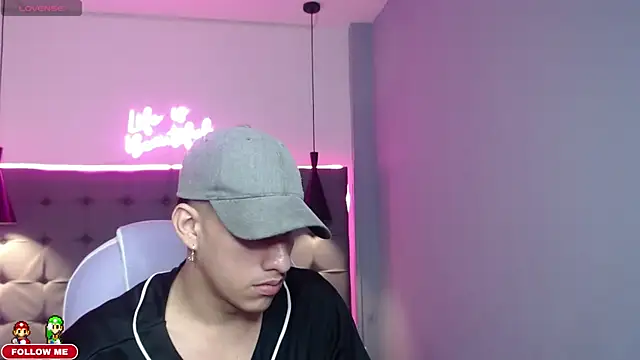 Snapshot of Jheidertwink chatting on 12/21/24, 03:36 Jheidertwink online show from 12/21/24, 03:36