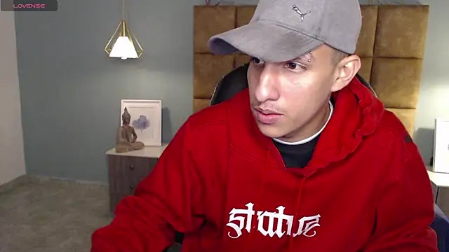 Snapshot of Jheidertwink chatting on 12/24/24, 03:27 Jheidertwink online show from 12/24/24, 03:27