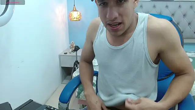 Snapshot of Jheidertwink chatting on 12/30/24, 03:36 Jheidertwink online show from 12/30/24, 03:36