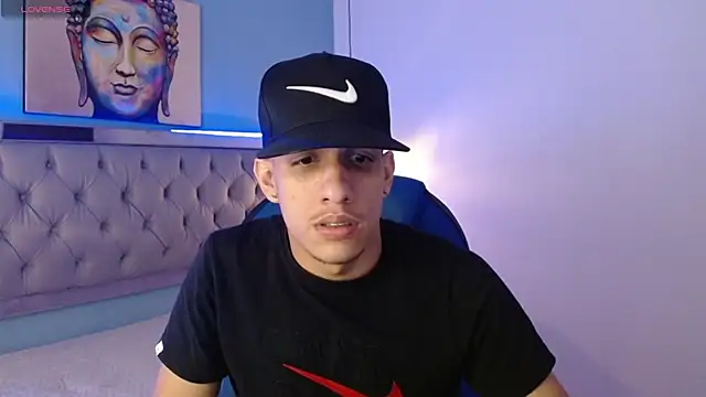 Snapshot of Jheidertwink chatting on 01/22/25, 03:41 Jheidertwink online show from 01/22/25, 03:41