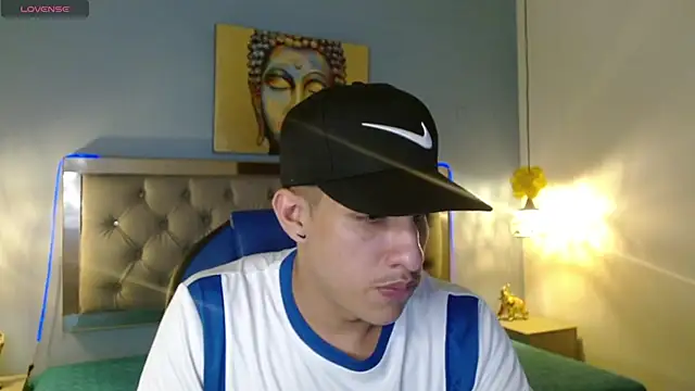 Snapshot of Jheidertwink chatting on 01/27/25, 03:37 Jheidertwink online show from 01/27/25, 03:37