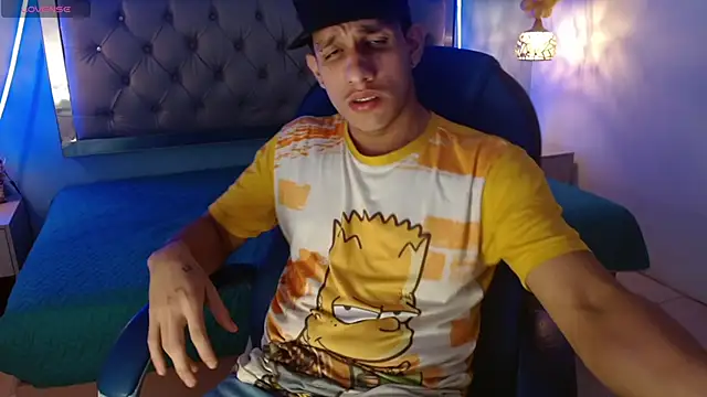 Snapshot of Jheidertwink chatting on 02/02/25, 03:43 Jheidertwink online show from 02/02/25, 03:43