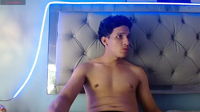 Snapshot of Jheidertwink chatting on 02/09/25, 06:33 Jheidertwink online show from 02/09/25, 06:33