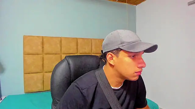 Snapshot of Jheidertwink chatting on 09/14/25, 12:26 Jheidertwink online show from 09/14/25, 12:26