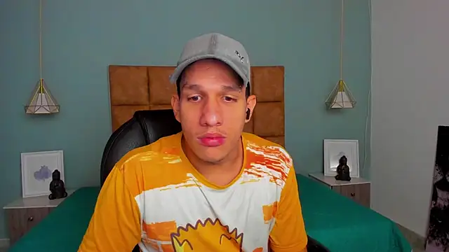 Snapshot of Jheidertwink chatting on 09/15/25, 12:27 Jheidertwink online show from 09/15/25, 12:27