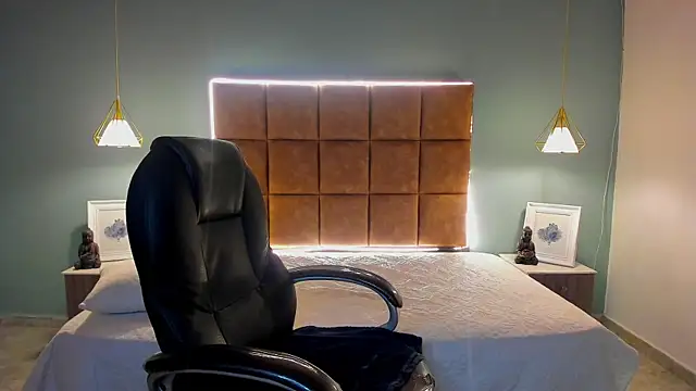 Snapshot of Jheidertwink chatting on 09/25/25, 12:53 Jheidertwink online show from 09/25/25, 12:53