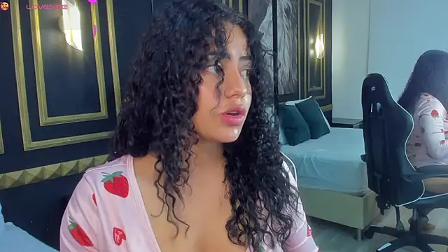 yaya23x online show from 09/19/25, 02:07