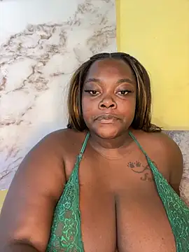 Snapshot of ReaGrant chatting on 03/10/26, 04:01 ReaGrant online show from 03/10/26, 04:01