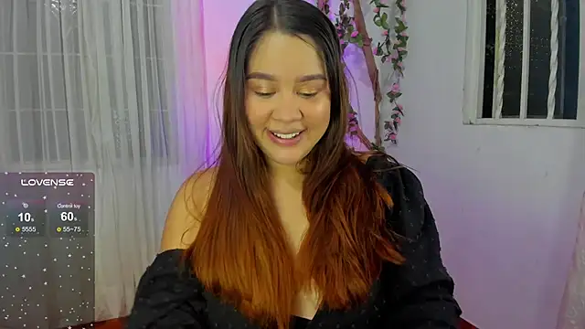 Snapshot of Eily__ chatting on 12/25/24, 01:10 Eily online show from 12/25/24, 01:10