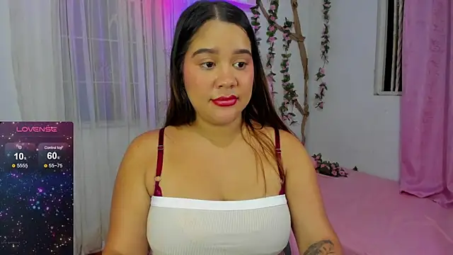 Snapshot of Eily__ chatting on 02/15/25, 07:16 Eily online show from 02/15/25, 07:16