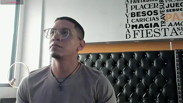 Snapshot of JoshMillerr_ chatting on 05/21/26, 06:59 JoshMillerr online show from 05/21/26, 06:59