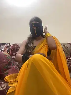 HoneyBearCpl online show from 01/02/25, 04:02