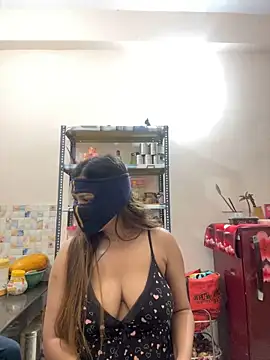 HoneyBearCpl online show from 02/08/25, 04:14