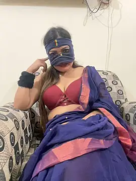 HoneyBearCpl online show from 03/01/25, 07:48