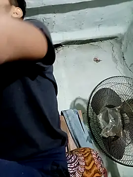 Roni1028 online show from 12/20/24, 06:13