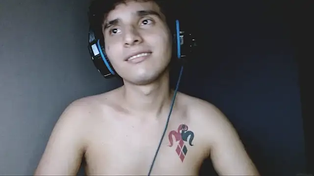 Charley quin online show from 09/18/25, 03:52