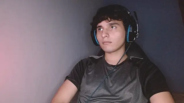 Charley quin online show from 10/19/25, 03:07