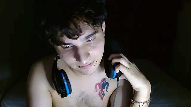 Snapshot of Charley_quin chatting on 07/14/26, 11:32 Charley quin online show from 07/14/26, 11:32