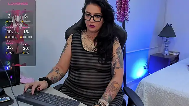 poisson ivy online show from 03/07/25, 10:24