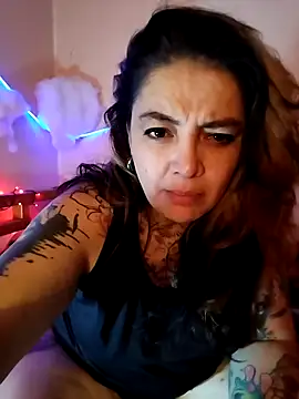 poisson ivy online show from 11/16/25, 09:37