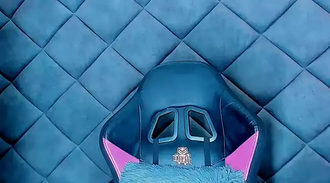 Nellyhills online show from 02/10/25, 09:04