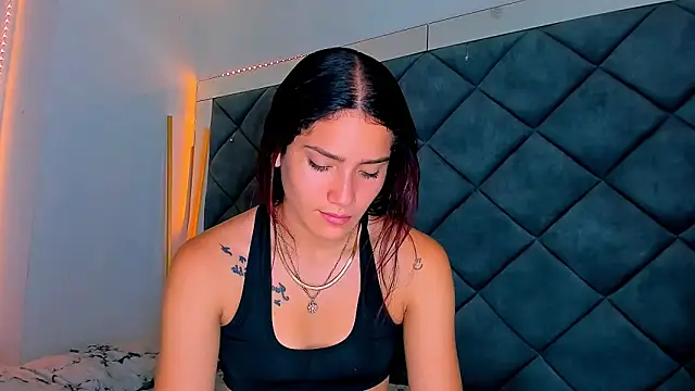 Nellyhills online show from 02/26/25, 01:19