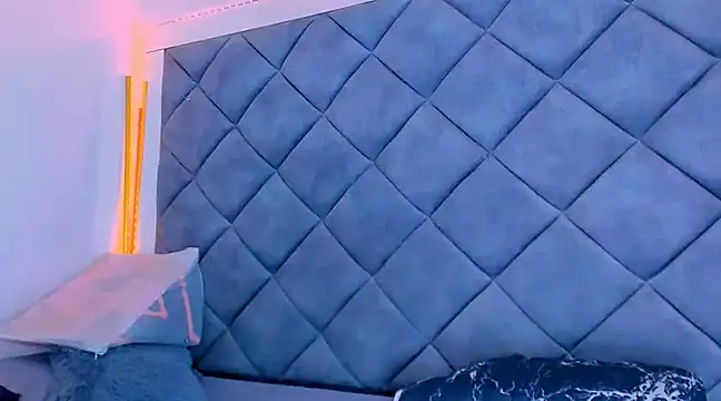 Nellyhills online show from 03/21/25, 07:57