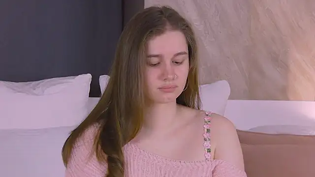 Snapshot of EllieHayes chatting on 03/18/26, 10:13 EllieHayes online show from 03/18/26, 10:13