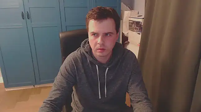 CuteMan33 online show from 12/23/24, 04:12