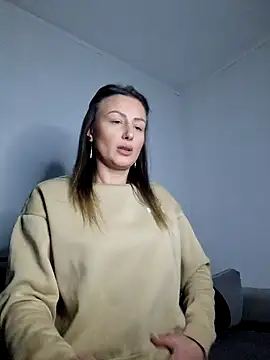 Snapshot of AudreyJoy chatting on 02/13/25, 08:13 AudreyJoy online show from 02/13/25, 08:13